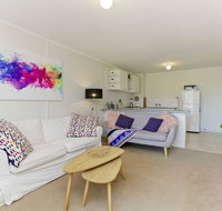 SEA BREEZE  between Cottesloe Beach  Swan River - C Tourism