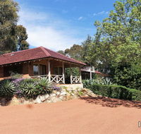 Eleebana Guest House - C Tourism