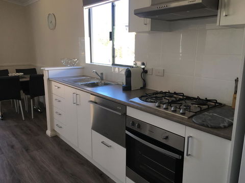 Jurien Bay Tourist Park - C Tourism 38