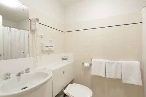 Atrium Hotel Mandurah - C Tourism 37