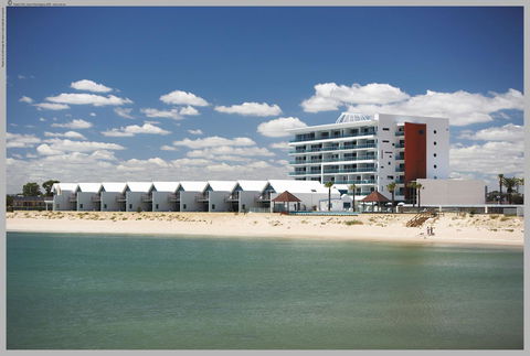 Seashells Mandurah - C Tourism 0