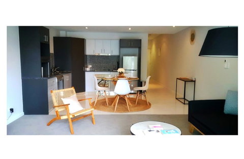 Stylish 1BDR Unit In The Heart Of Subiaco - C Tourism 6