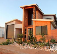 31 Inggarda Lane - Spectacular Views with a Private Jetty and Wi-Fi - C Tourism