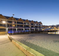 Dolphin Quay Apartments - C Tourism