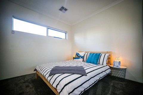 VIP Stays - Villa De Burswood Luxury 3BR Suite W/ King Bed FREE WIFI - C Tourism 20