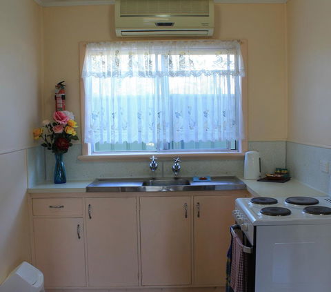 Jurien Beachfront Holiday Units - C Tourism 5