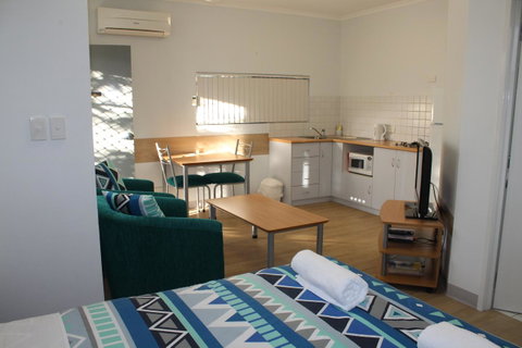 Mandurah Ocean Marina Chalets - C Tourism 1