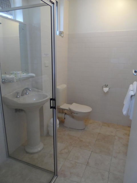 Clifton Motel & Grittleton Lodge - C Tourism 24