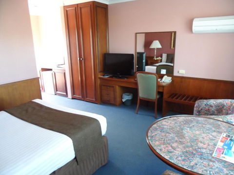Clifton Motel & Grittleton Lodge - C Tourism 21