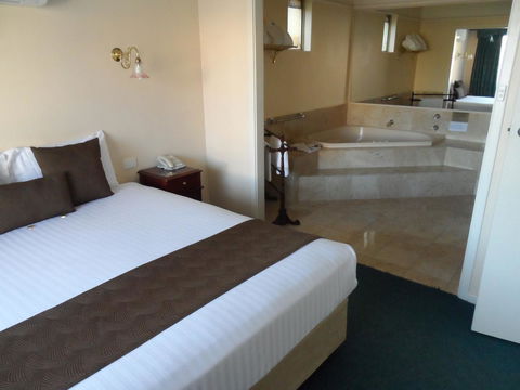 Clifton Motel & Grittleton Lodge - C Tourism 27
