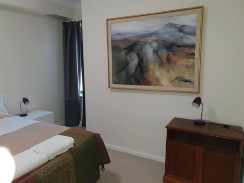 Superb 2 BR East Perth Riverside Apartment Location Comfort And Space 45 - C Tourism 8