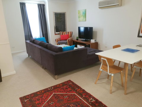 Superb 2 BR East Perth Riverside Apartment Location Comfort And Space 45 - C Tourism 6