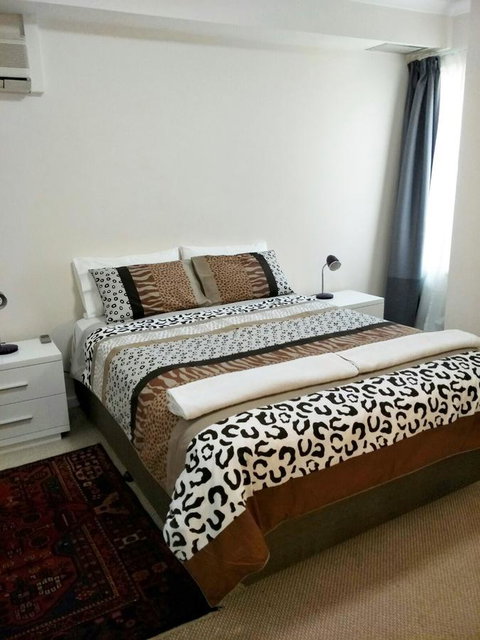 Superb 2 BR East Perth Riverside Apartment Location Comfort And Space 45 - C Tourism 13