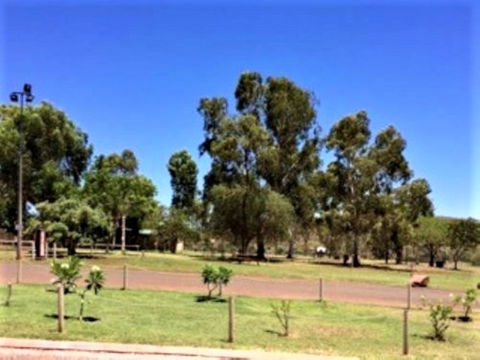 Tom Price Tourist Park - C Tourism 10