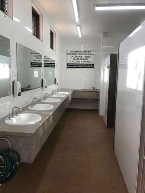 Tom Price Tourist Park - C Tourism 9