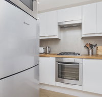 Gorgeous 26 1 bed designer fitout perfect location - C Tourism