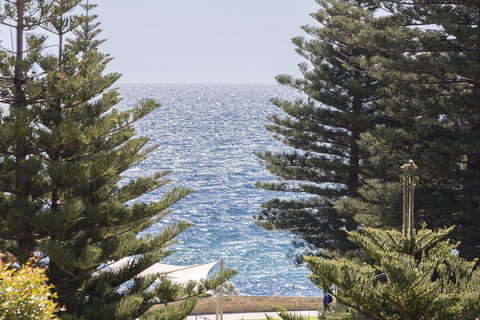 Cottesloe Marine Apartment - Executive Escapes - C Tourism 3