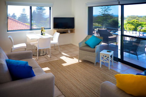 Cottesloe Marine Apartment - Executive Escapes - C Tourism 4