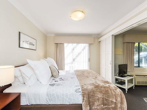 Subiaco Village 28 - C Tourism 7