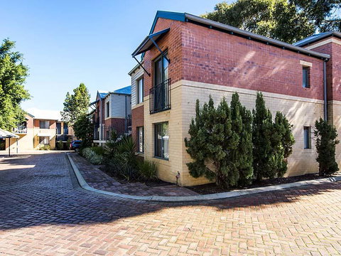 Subiaco Village 28 - C Tourism 24