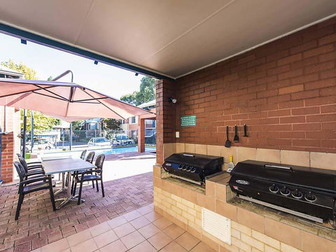 Subiaco Village 28 - C Tourism 23