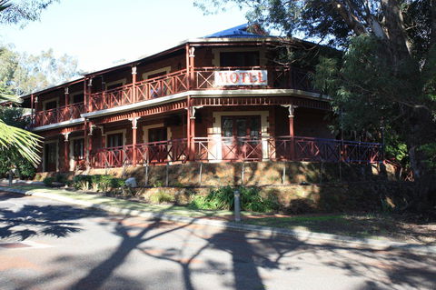 Heritage Country Motel - C Tourism 34