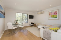 Cottesloe Beach Pines Apartment