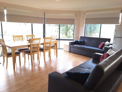 Cosy Corner Chalets - C Tourism 0