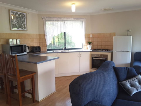 Cosy Corner Chalets - C Tourism 5