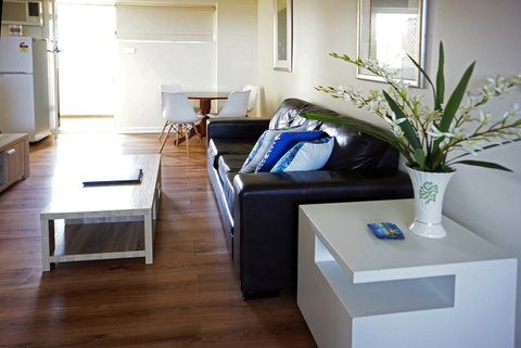 Studio 302 With Ocean Views - C Tourism 13