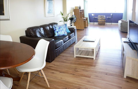 Studio 302 With Ocean Views - C Tourism 9