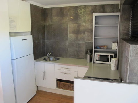Studio 204 With Harbour, Ocean And Sunset Views From The Balcony - C Tourism 2