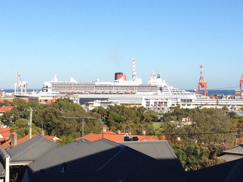 Studio 204 With Harbour, Ocean And Sunset Views From The Balcony - C Tourism 12