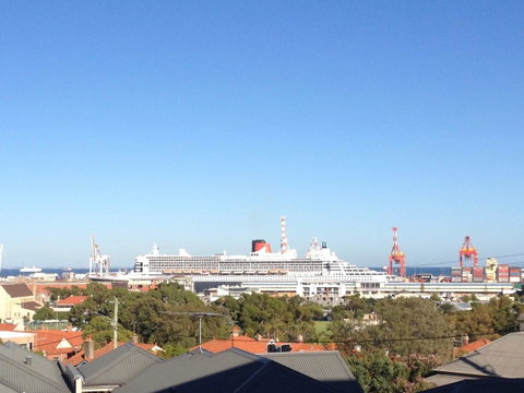 Studio 204 With Harbour, Ocean And Sunset Views From The Balcony - C Tourism 1