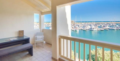 The Marina Hotel - Mindarie - C Tourism 9