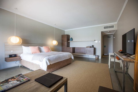 The Marina Hotel - Mindarie - C Tourism 4