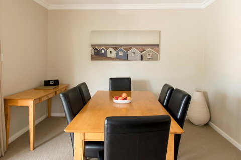 The Marina Hotel - Mindarie - C Tourism 25