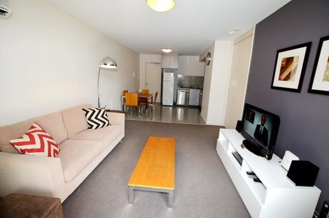 128 On The Terrace - Executive Escapes - C Tourism 7