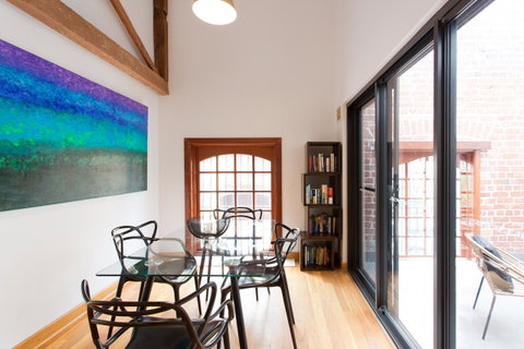 Windows On Pakenham - C Tourism 6