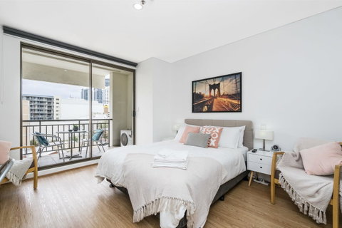 405 Perth City Escape - C Tourism 0