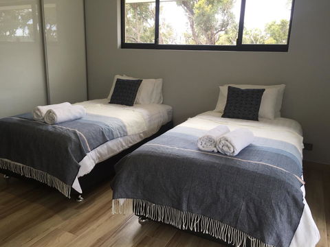 Eagle Bay House - C Tourism 2