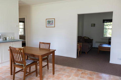 Giants Table And Cottages - C Tourism 20