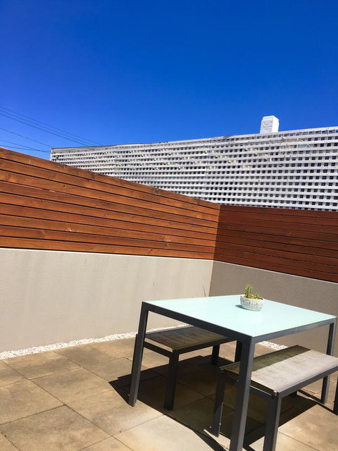 Sandy Bay Studio Apartment - C Tourism 12