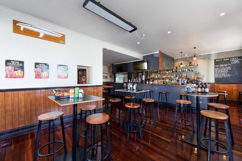 Customs House Hotel - C Tourism 25