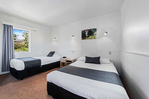 Coach House Launceston - C Tourism 16