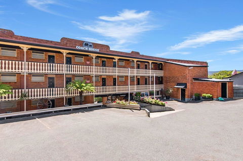 Coach House Launceston - C Tourism 29