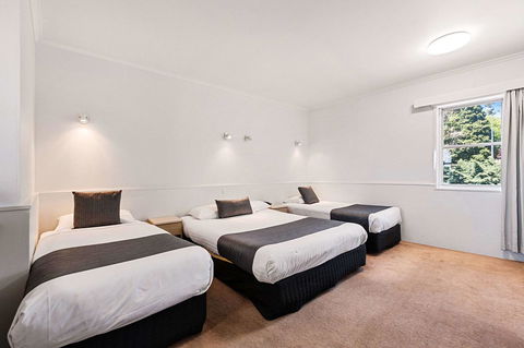 Coach House Launceston - C Tourism 14