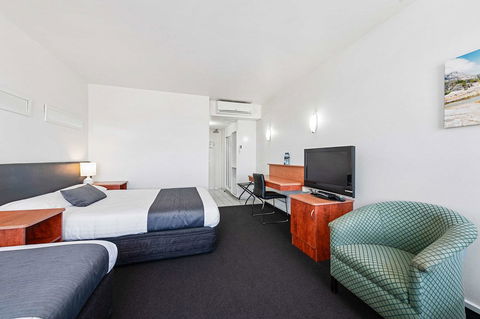 Coach House Launceston - C Tourism 6