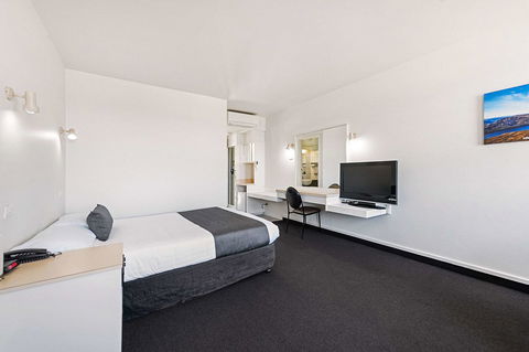 Coach House Launceston - C Tourism 17