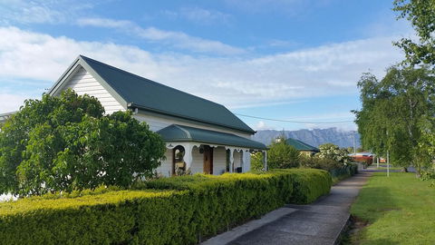Grace Cottage - C Tourism 0